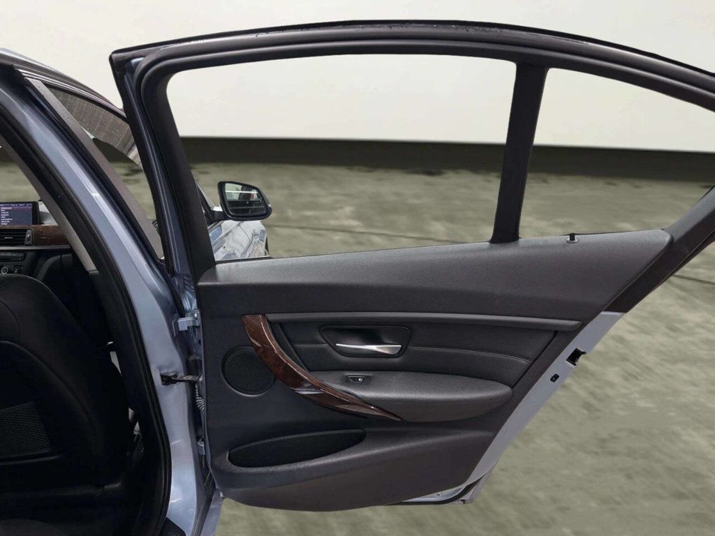 2013 BMW 3 Series 328i xDrive - 23006796 - 9