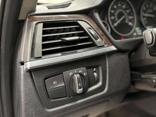 2013 BMW 3 Series 328i xDrive - 23006796 - 20