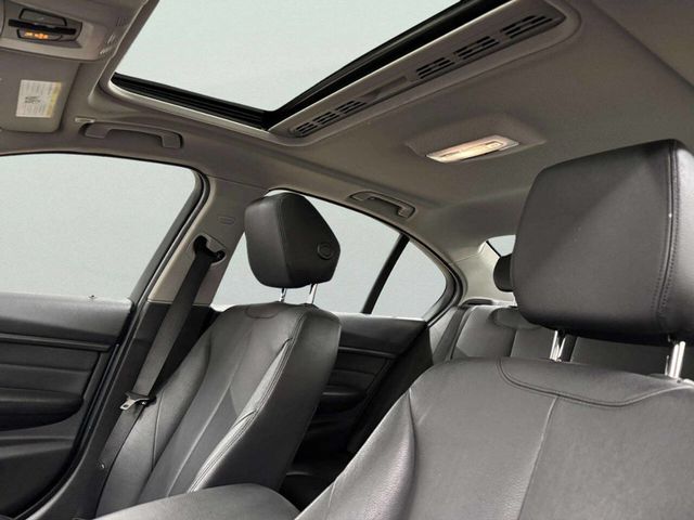 2013 BMW 3 Series 328i xDrive - 23006796 - 31