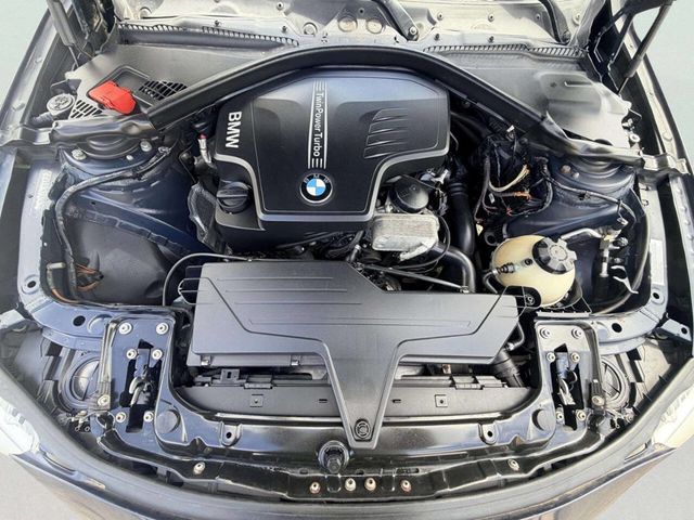 2013 BMW 3 Series 328i xDrive - 23021977 - 9