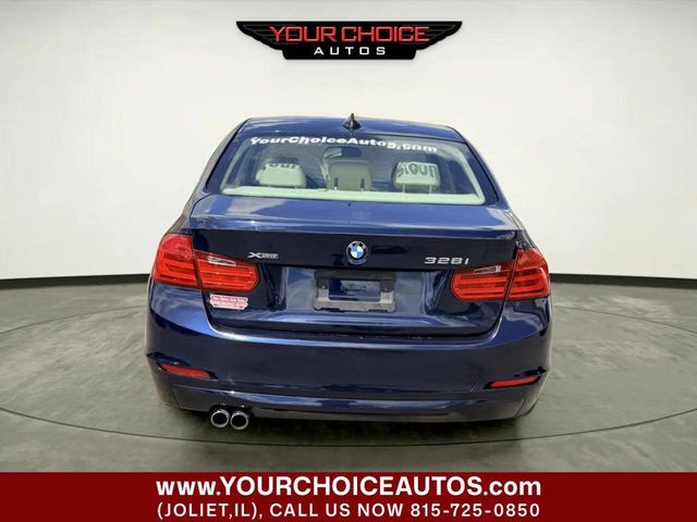 2013 BMW 3 Series 328i xDrive - 23021977 - 3