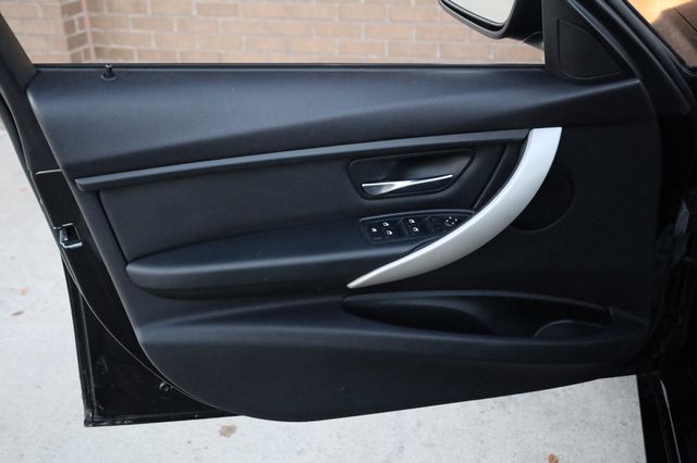 2013 BMW 3 Series 328i xDrive - 22949440 - 11