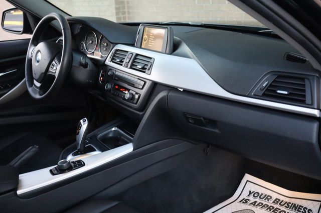 2013 BMW 3 Series 328i xDrive - 22949440 - 21