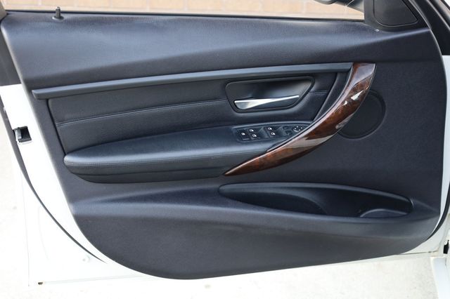 2013 BMW 3 Series 328i xDrive - 22958284 - 12