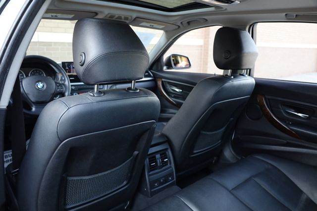 2013 BMW 3 Series 328i xDrive - 22958284 - 16