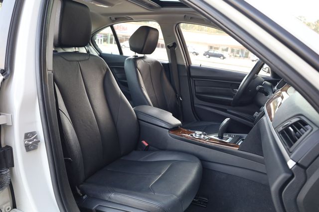 2013 BMW 3 Series 328i xDrive - 22958284 - 24