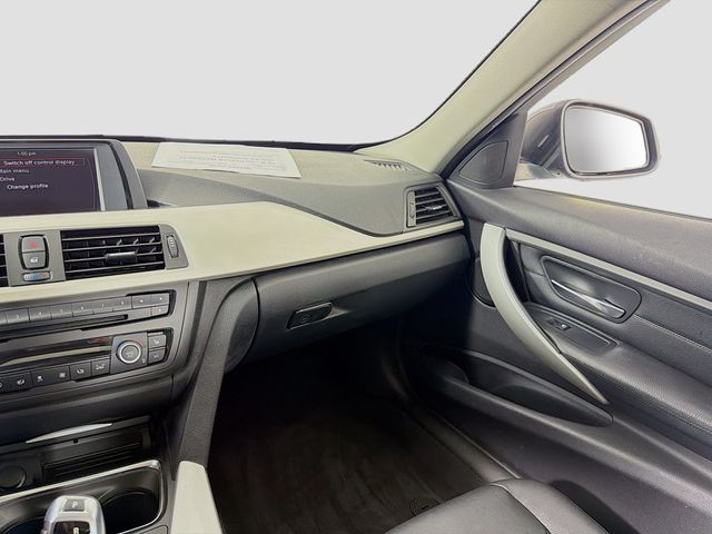 2013 BMW 3 Series 328i xDrive - 22996185 - 22