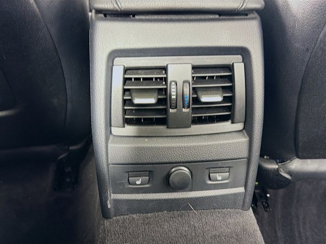 2013 BMW 3 Series 328i xDrive - 22996185 - 24