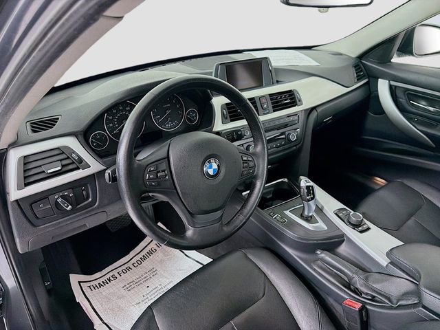 2013 BMW 3 Series 328i xDrive - 22996185 - 8