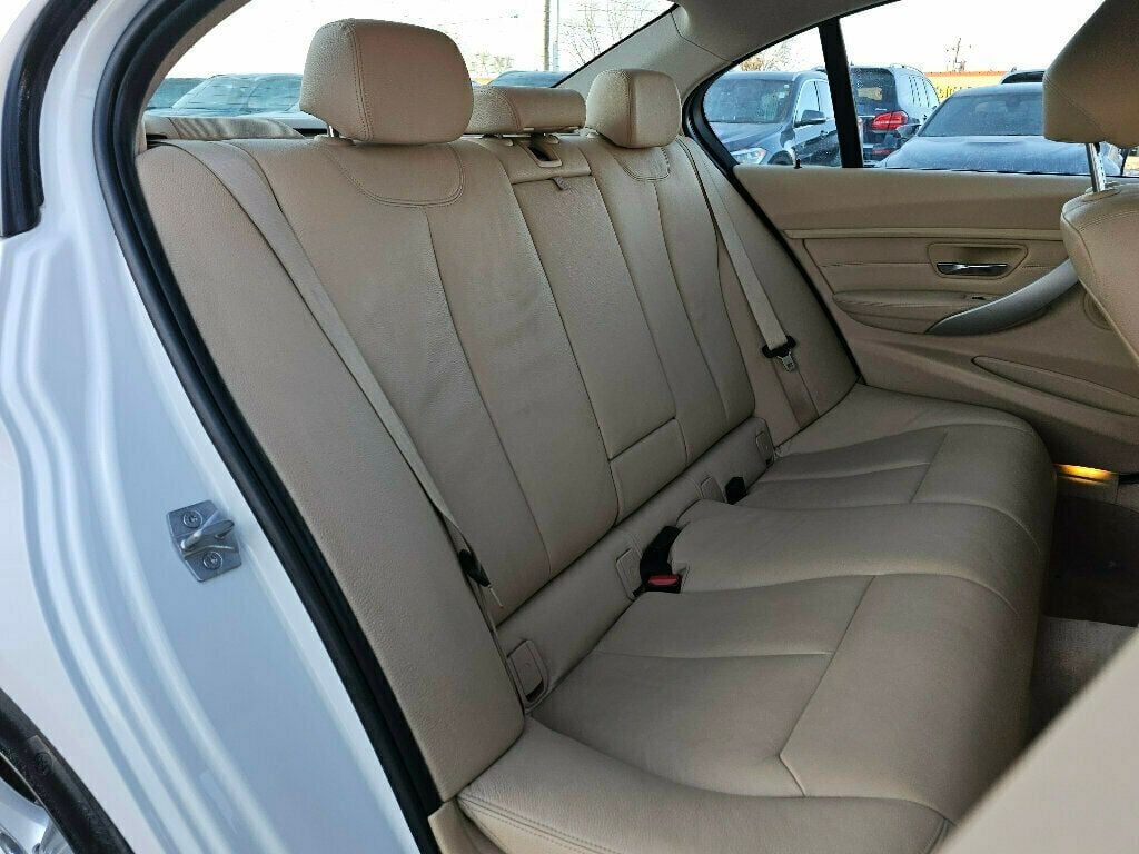 2013 BMW 3 Series 328i xDrive - 22967086 - 17