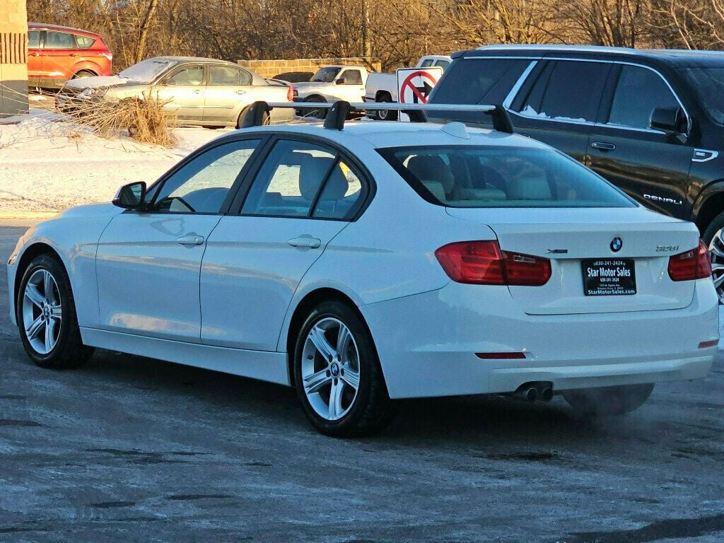 2013 BMW 3 Series 328i xDrive - 22967086 - 4