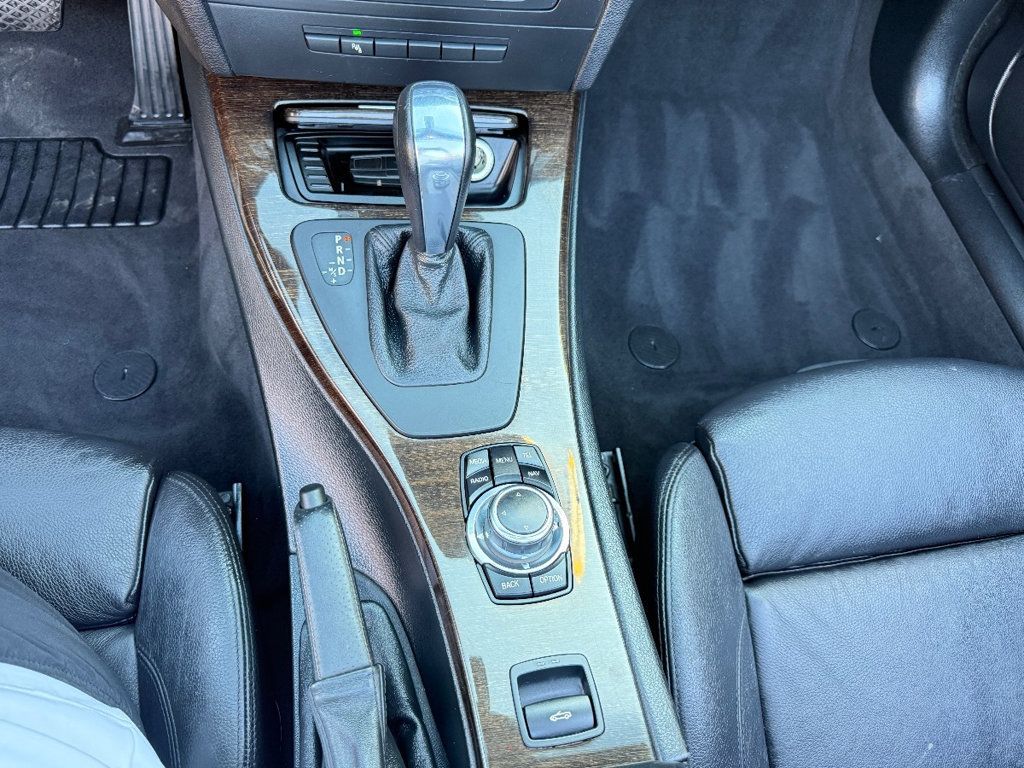 2013 BMW 3 Series 335i - 22943805 - 24