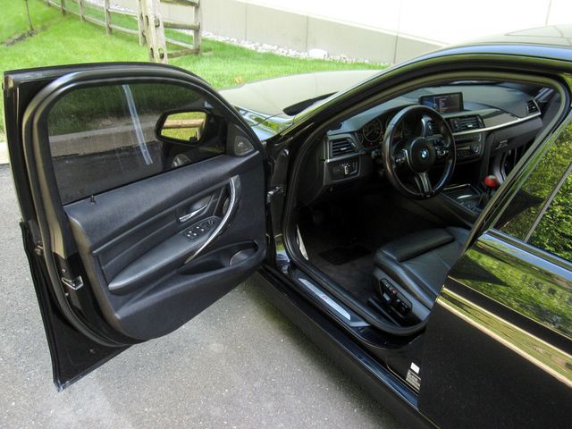 2013 BMW 3 Series 335i xDrive - 23034915 - 17
