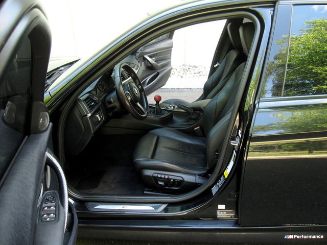 2013 BMW 3 Series 335i xDrive - 23034915 - 18