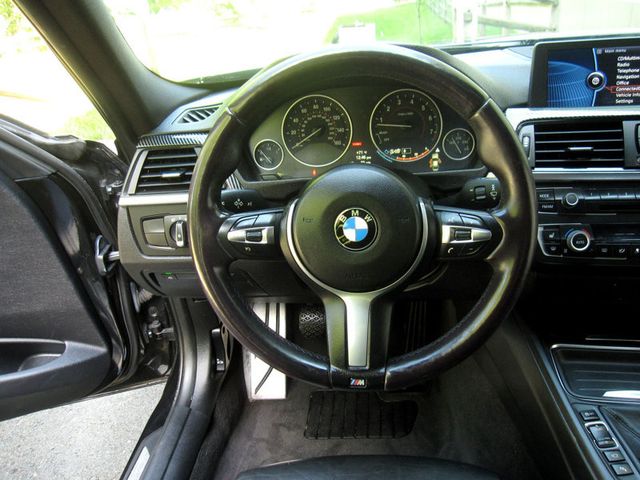 2013 BMW 3 Series 335i xDrive - 23034915 - 20