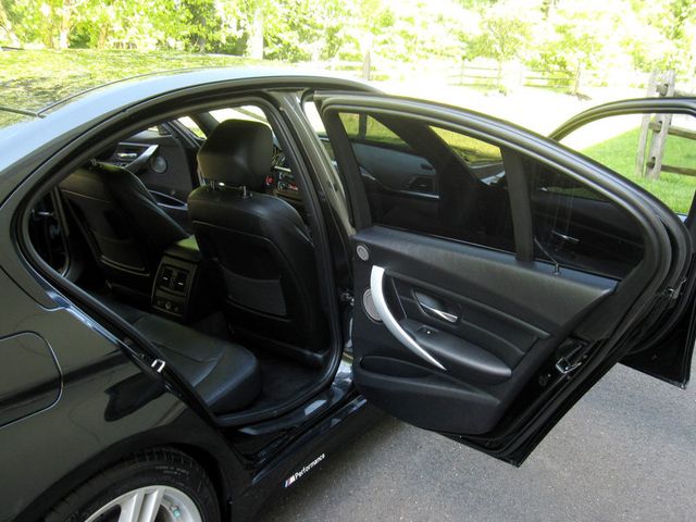 2013 BMW 3 Series 335i xDrive - 23034915 - 29