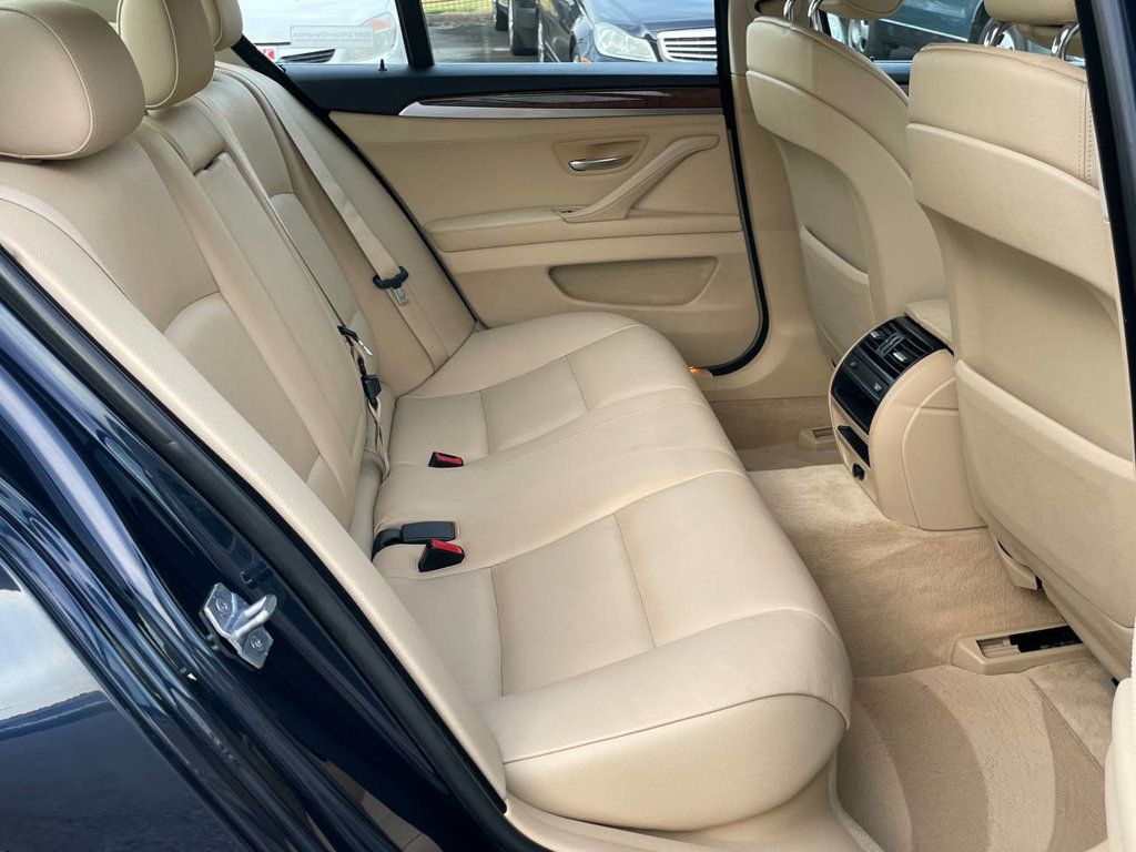 2013 Bmw 528xi 5-Series photo 9