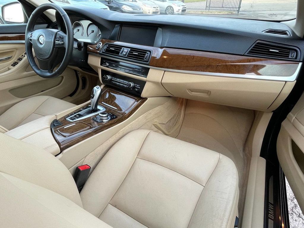 2013 Bmw 528xi 5-Series photo 11