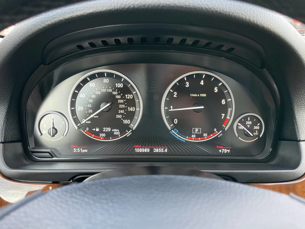 2013 Bmw 528xi 5-Series photo 15