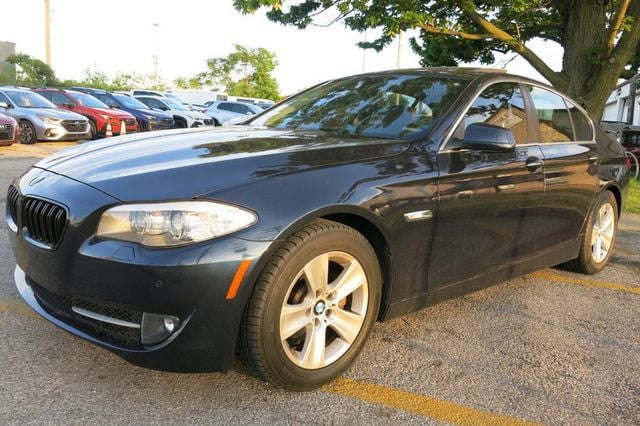 2013 BMW 5 Series 528i - 23055930 - 1