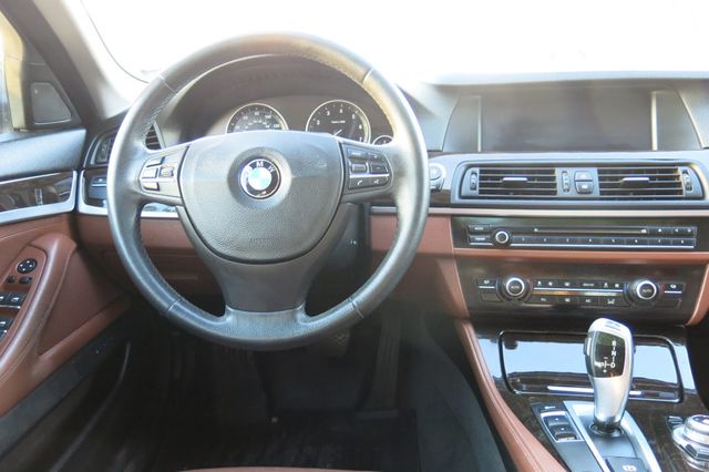 2013 BMW 5 Series 528i - 23055930 - 19
