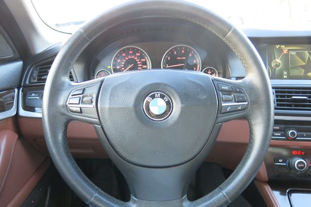 2013 BMW 5 Series 528i - 23055930 - 23