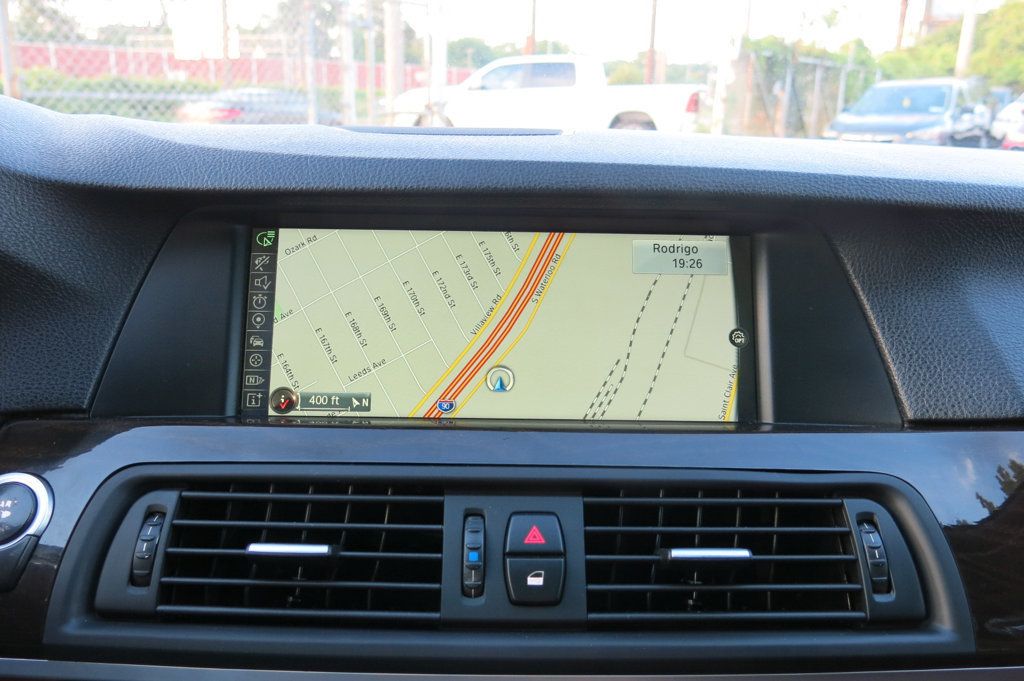 2013 BMW 5 Series 528i - 23055930 - 25