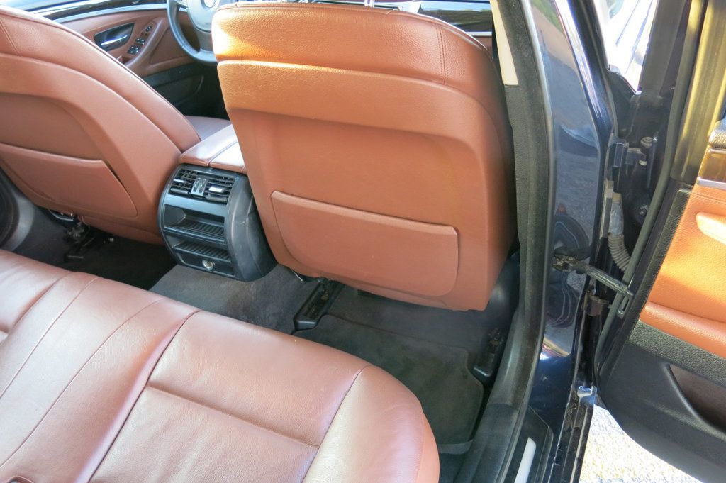 2013 BMW 5 Series 528i - 23055930 - 39