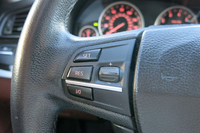 2013 BMW 5 Series 528i - 23055930 - 58