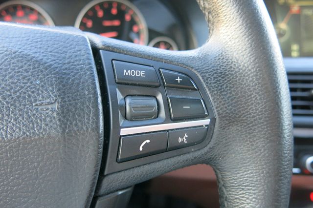 2013 BMW 5 Series 528i - 23055930 - 59