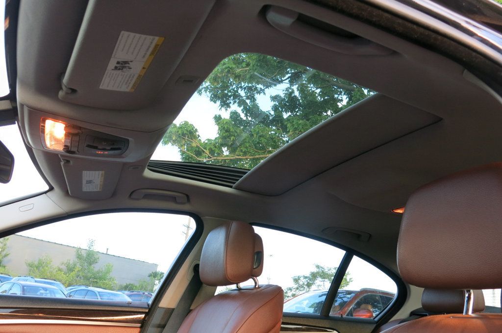 2013 BMW 5 Series 528i - 23055930 - 60