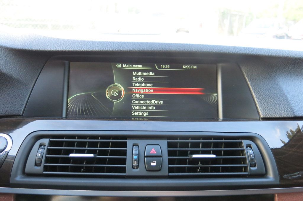2013 BMW 5 Series 528i - 23055930 - 62