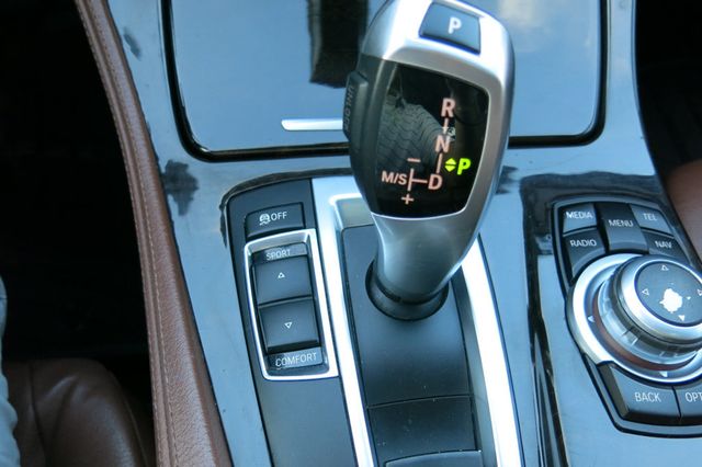 2013 BMW 5 Series 528i - 23055930 - 64