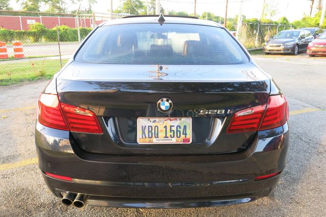 2013 BMW 5 Series 528i - 23055930 - 7