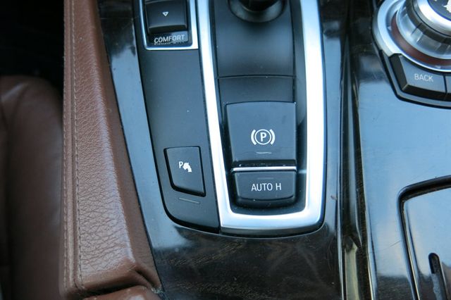 2013 BMW 5 Series 528i - 23055930 - 80