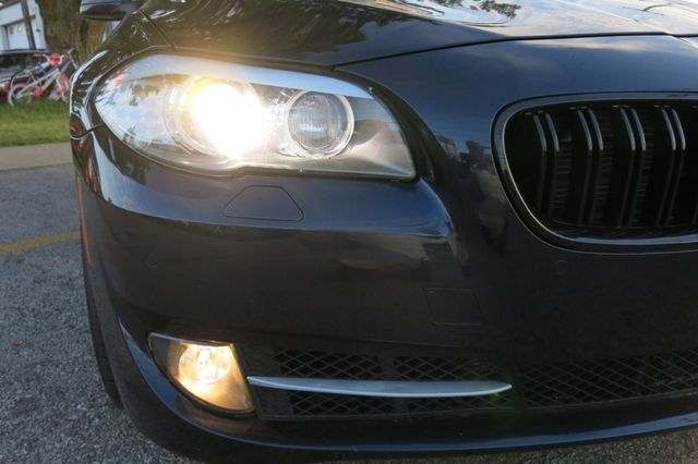 2013 BMW 5 Series 528i - 23055930 - 87