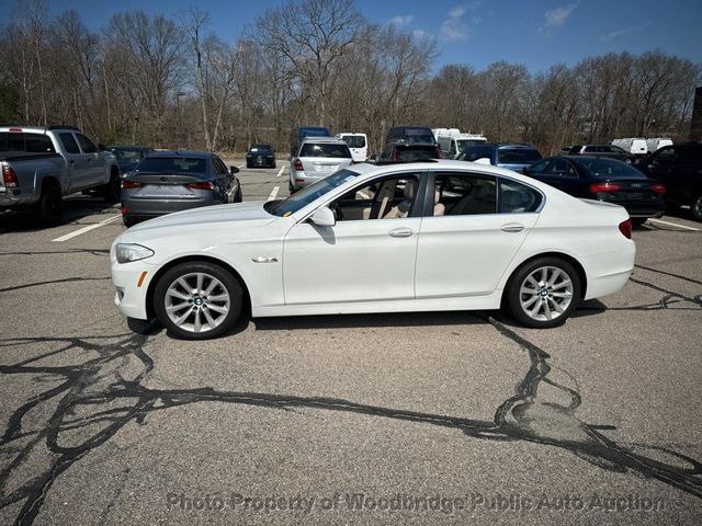 2013 BMW 5 Series 528i xDrive - 22971847 - 16
