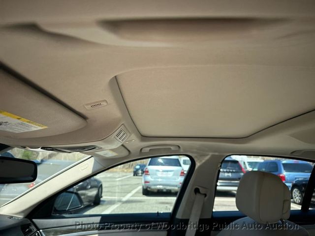 2013 BMW 5 Series 528i xDrive - 22971847 - 20