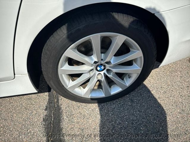 2013 BMW 5 Series 528i xDrive - 22971847 - 27