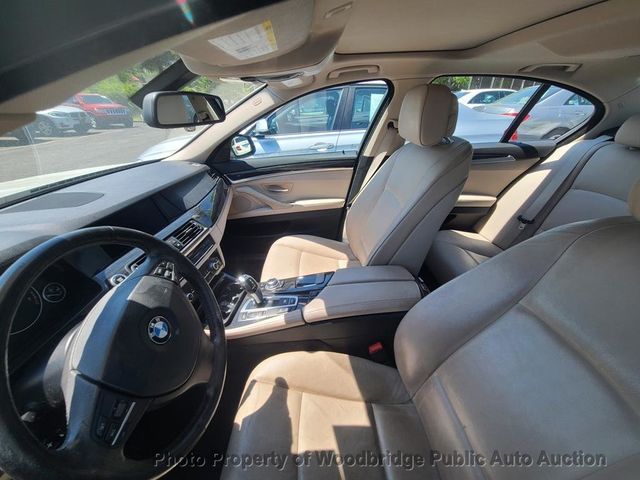 2013 BMW 5 Series 528i xDrive - 22971847 - 7