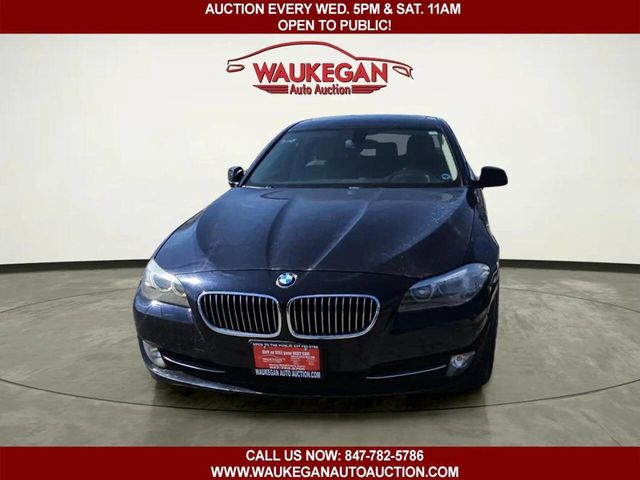 2013 BMW 5 Series 528i xDrive - 22991146 - 1