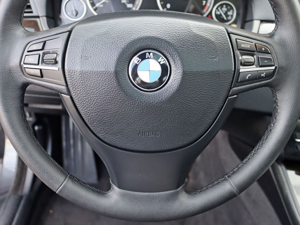 2013 Bmw 528xi 5-Series photo 13
