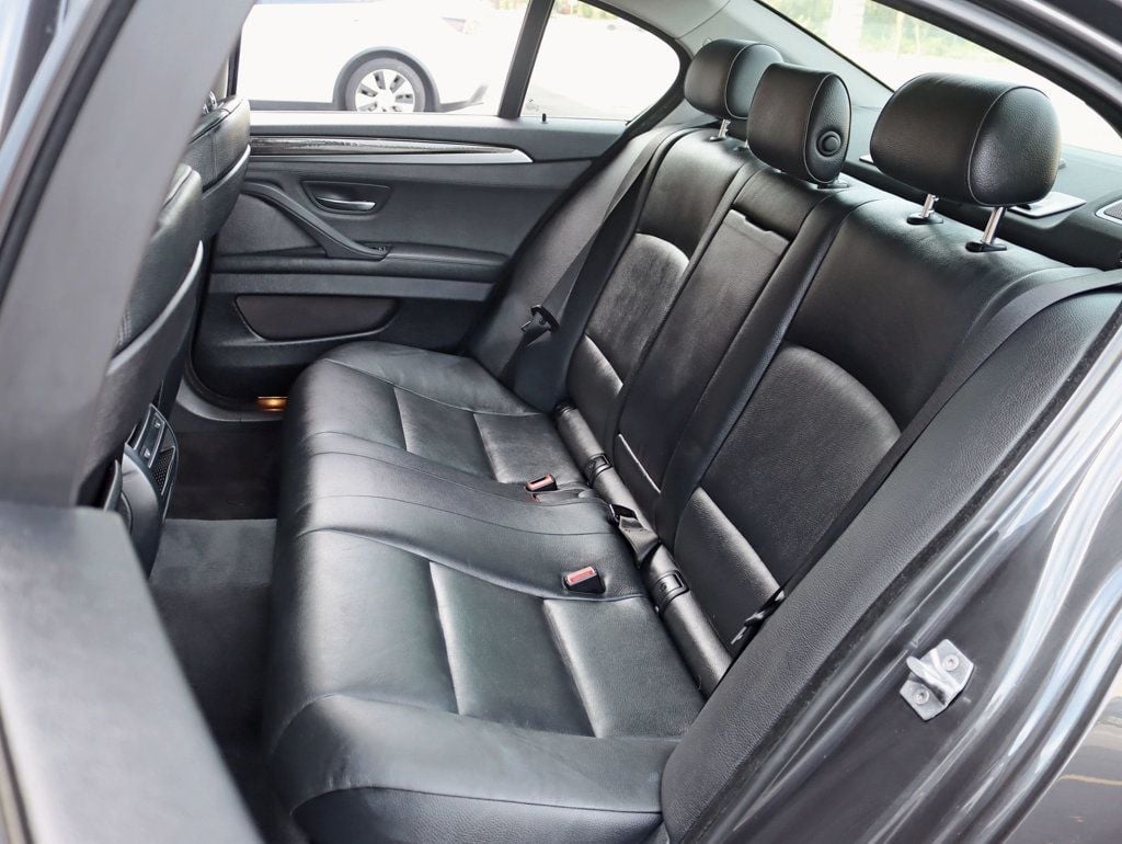 2013 Bmw 528xi 5-Series photo 24