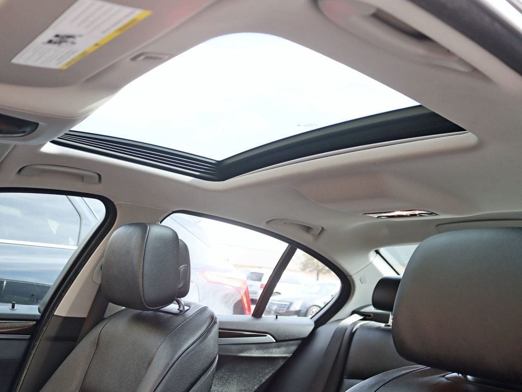 2013 Bmw 528xi 5-Series photo 26