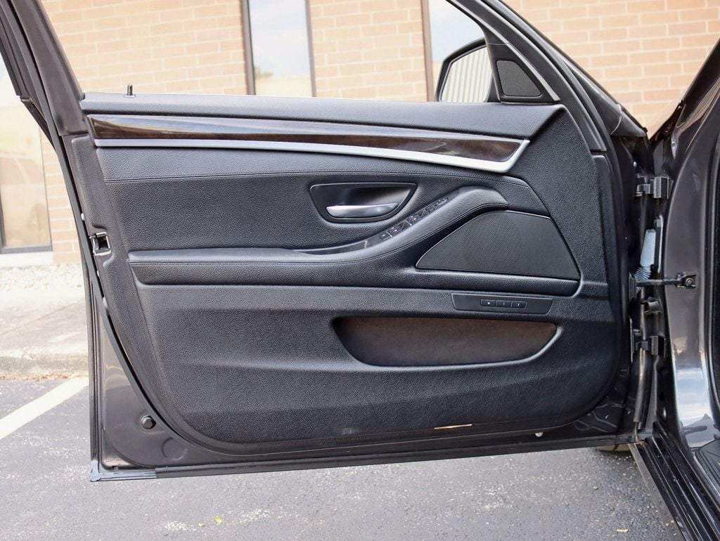 2013 Bmw 528xi 5-Series photo 27