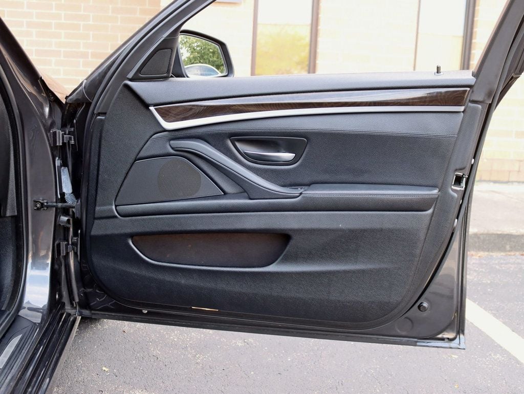2013 Bmw 528xi 5-Series photo 28