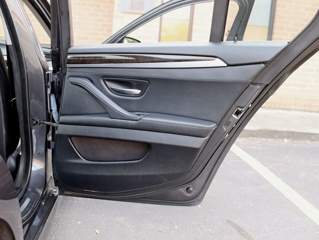 2013 Bmw 528xi 5-Series photo 30