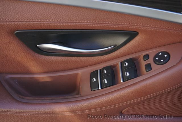 2013 BMW 5 Series 528i xDrive - 22953079 - 9