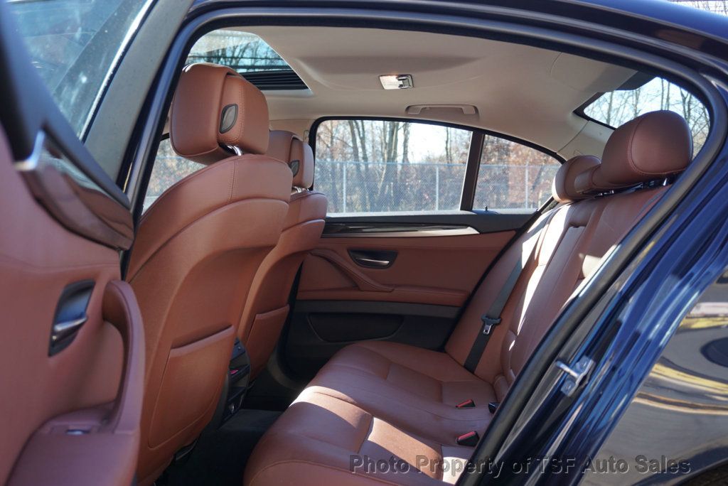 2013 BMW 5 Series 528i xDrive - 22953079 - 16