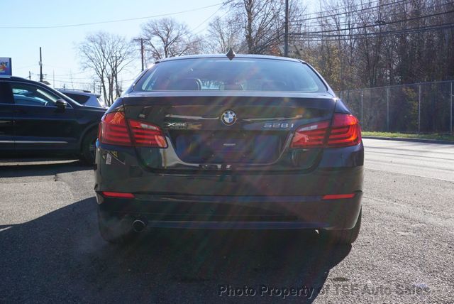 2013 BMW 5 Series 528i xDrive - 22953079 - 5